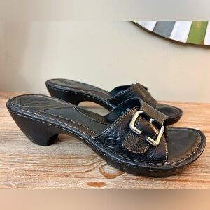 Born Black Leather Wedge Sandals Buckle Upper Sz 7